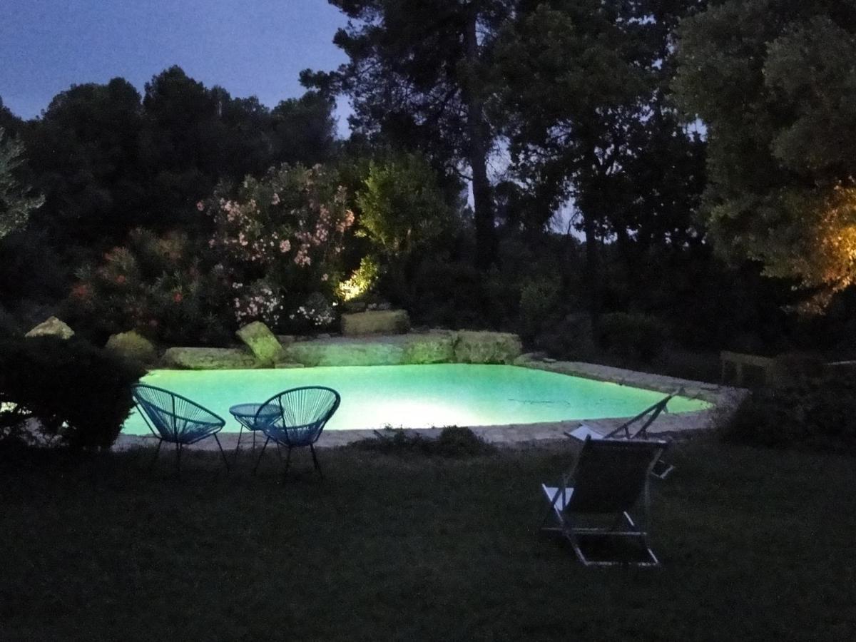 La Bousquatiere Bed and Breakfast Piolenc Exteriör bild