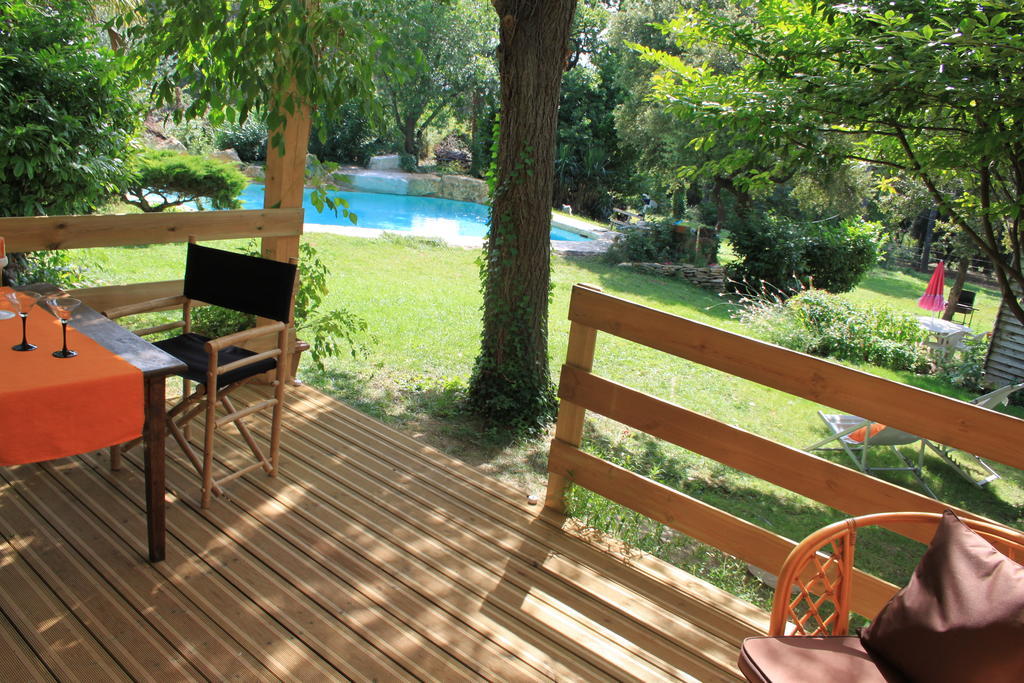 La Bousquatiere Bed and Breakfast Piolenc Rum bild